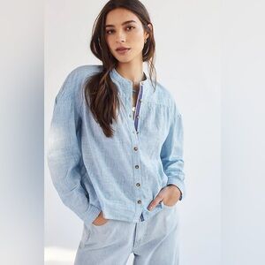 Anthropologie Pilcro Peasant Buttondown